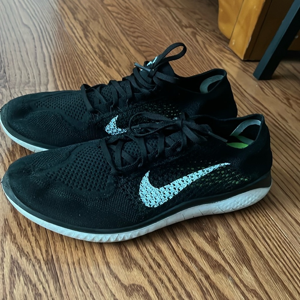 Nike Free Run Flyknit Sneakers